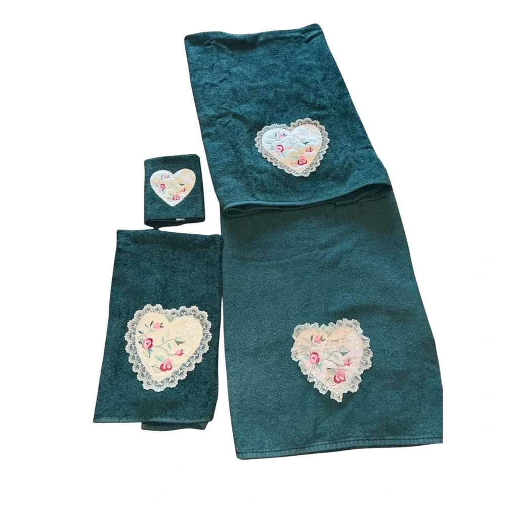 Vintage Cannon Cotton Bath Towel Set Green Heart Lace Appliqué 4 Pc Cottage USA